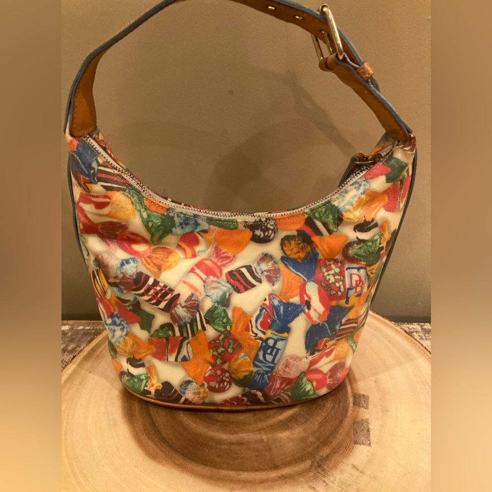 Dooney and Bourke Y2K Candy Bucket Bag on Off White HOBO Rare Hard‎ To Find - Picture 5 of 11